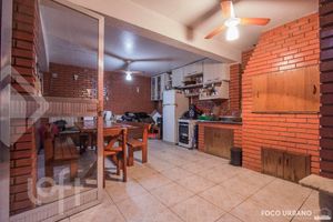 Image 32 - 883220