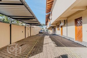 Image 7 - 883227