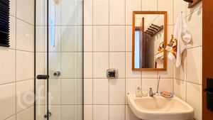Image 3 - 883235