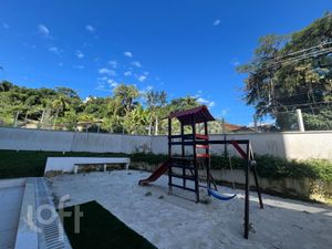 Image 21 - 883241
