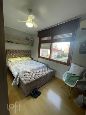 Image 21 - 883242