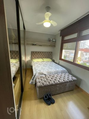 Image 22 - 883242