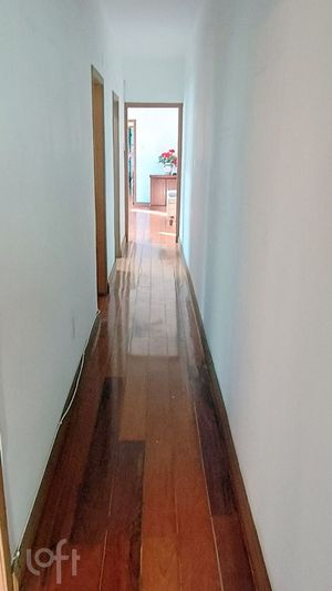 Image 6 - 883250