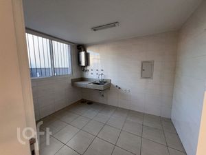 Image 29 - 883259