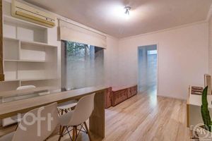 Image 17 - 883260