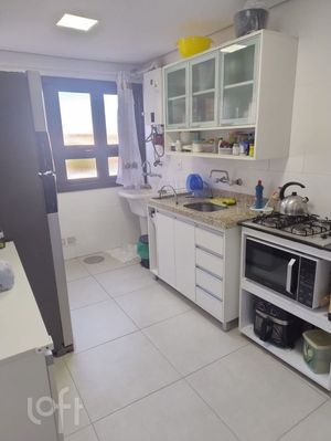 Image 7 - 883262