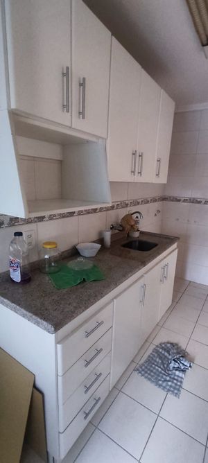 Image 4 - 883264