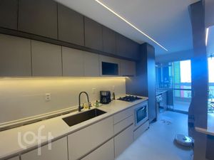 Image 7 - 883272
