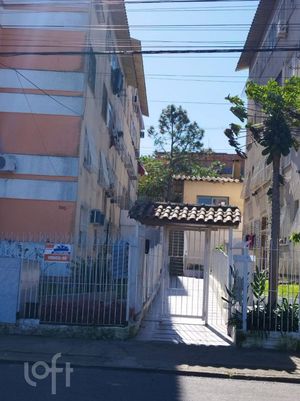 Image 10 - 883273