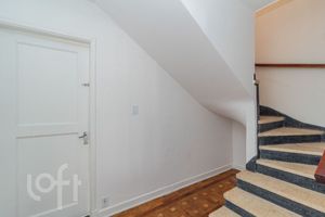 Image 13 - 883283