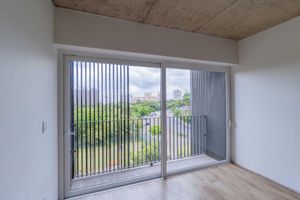 Image 3 - 883288