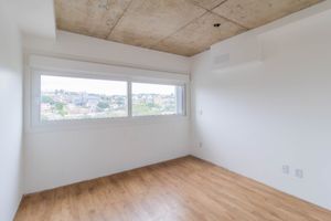 Image 7 - 883288