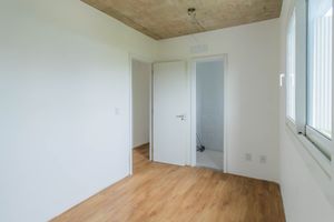 Image 8 - 883288