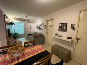 Image 3 - 883292