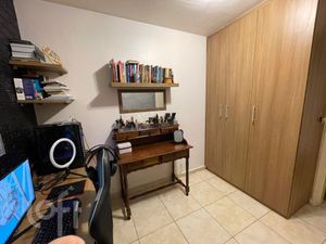 Image 18 - 883292