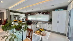 Image 9 - 883297