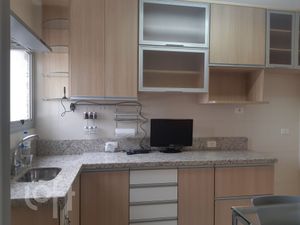 Image 6 - 883298