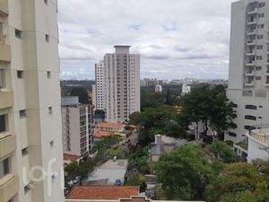 Image 28 - 883298