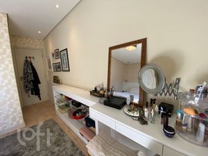 Image 9 - 883307