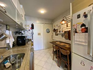 Image 38 - 883307