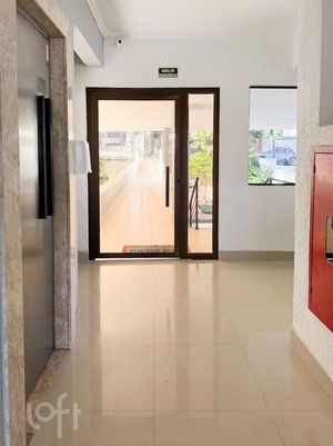 Image 11 - 883308
