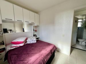 Image 8 - 883314