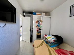 Image 10 - 883314