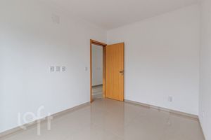 Image 8 - 883338