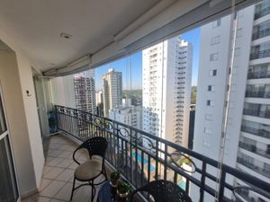 Image 0 - 883371