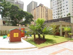 Image 14 - 883372