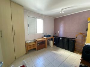 Image 3 - 883372