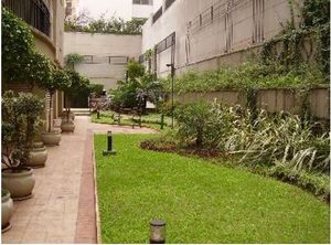 Image 9 - 883372