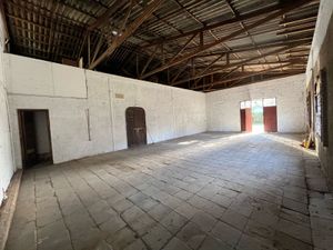Image 10 - 883375