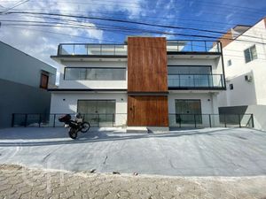 Image 22 - 883376