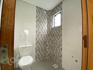 Image 11 - 883377