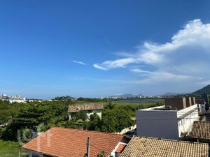 Image 5 - 883377