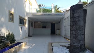 Image 5 - 883384