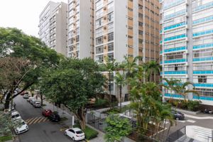 Image 13 - 883389