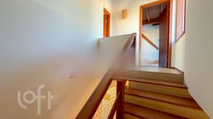 Image 34 - 883395