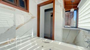 Image 38 - 883395