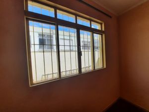 Image 11 - 883398