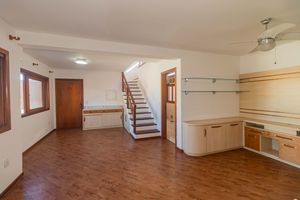 Image 14 - 883402