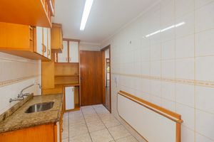 Image 45 - 883402
