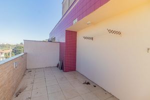 Image 7 - 883402