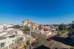 Image 4 - 883402