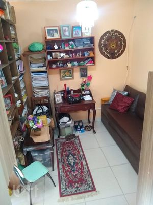Image 1 - 883403