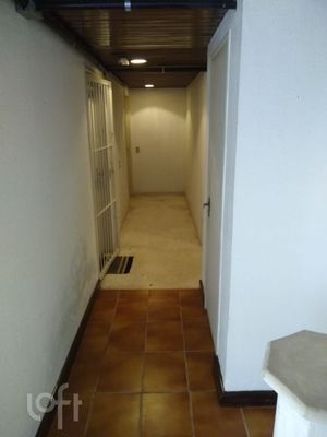 Image 7 - 883403