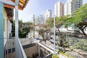 Image 17 - 883422