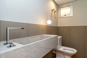 Image 9 - 883426