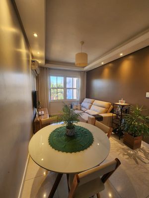 Image 3 - 883429